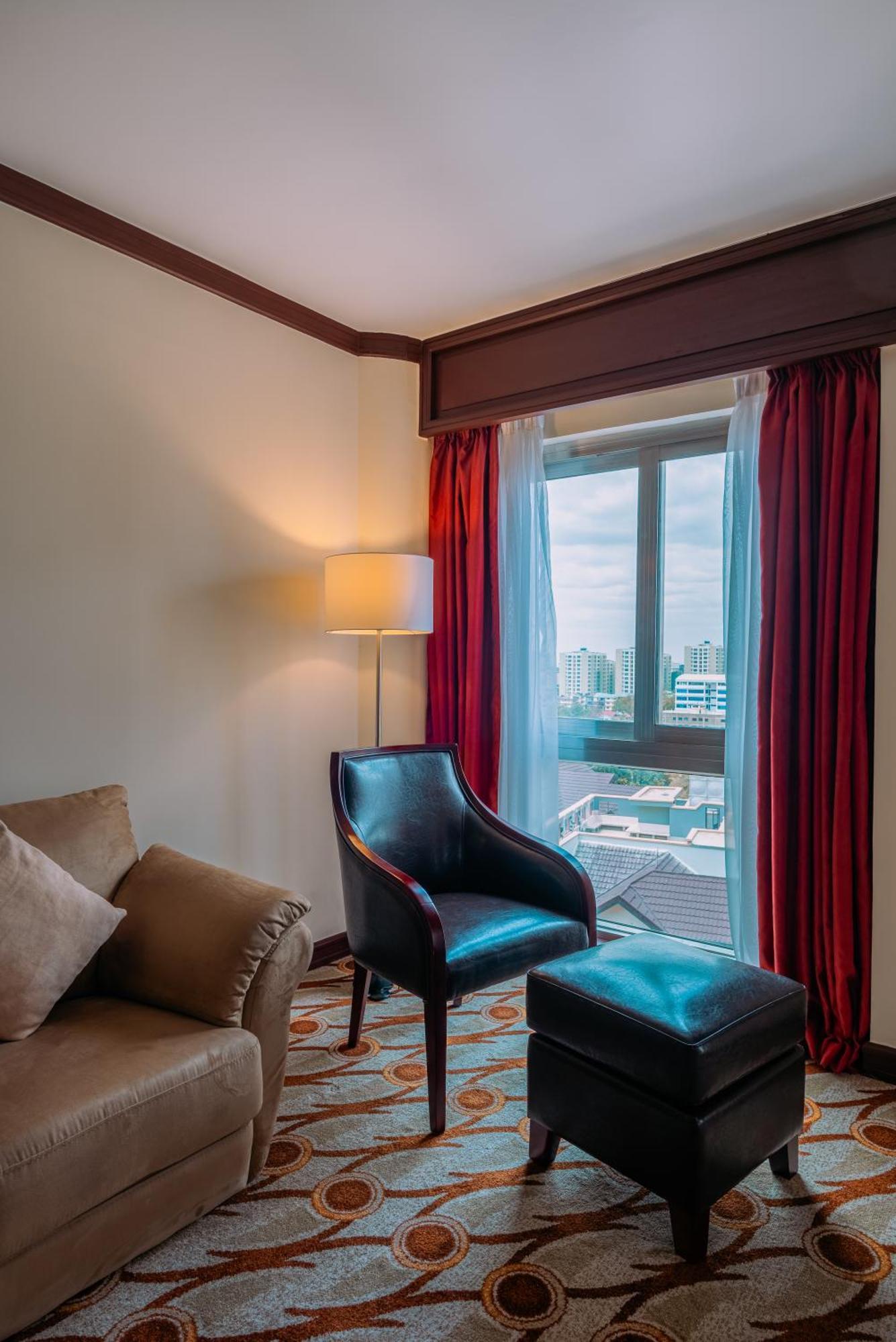 Moevenpick Hotel & Residences Nairobi Exterior photo
